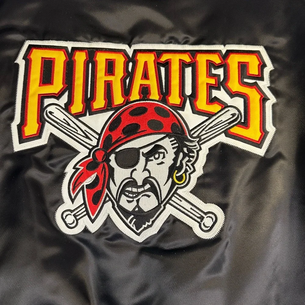 Starter PITTSBURGH PIRATES‎ BLACK SNAP FRONT BAT BOY Size Medium MLB JACKET